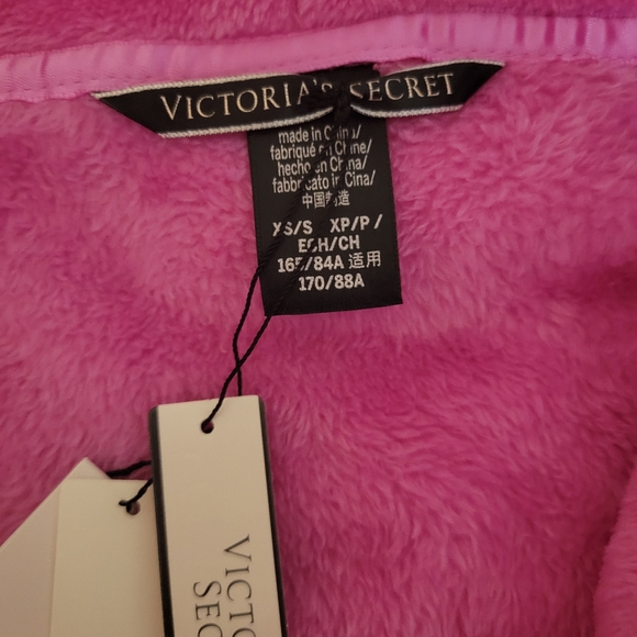 Victoria Secret Robe & Slipper set - Picture 3 of 6